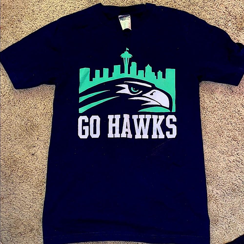Seahawks “go hawks” shirt!